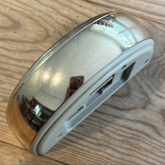 Vintage Seiko Quartz Gold Tone Alarm Clock - Picture 5 of 7